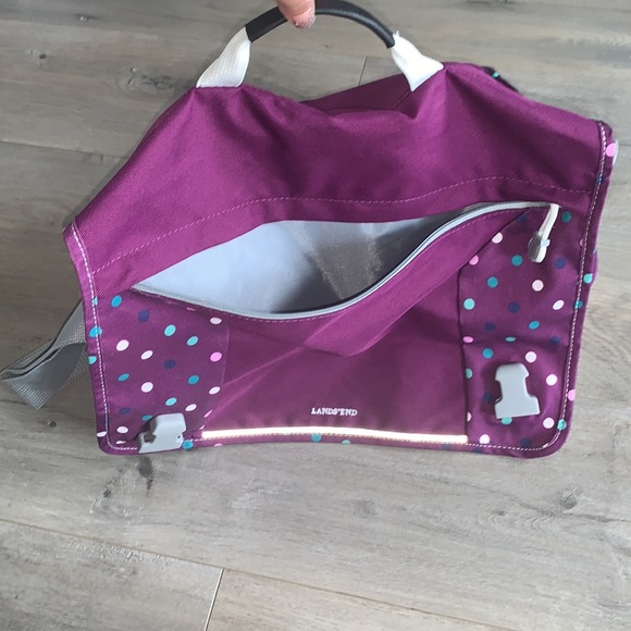 Lands’ End Messenger Computer Crossbody Bag - Picture 6 of 10